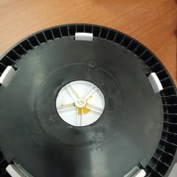 Karcher Süpürge Arka Tekerlek Parçası Ücretli Talebim İçin Geri Dönüş Yok