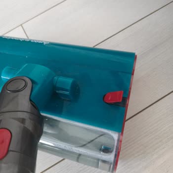 Dyson V15 Yer Silme Başlığı Sürekli Kırılıyor Ve Ücretsiz Değişim Talebi