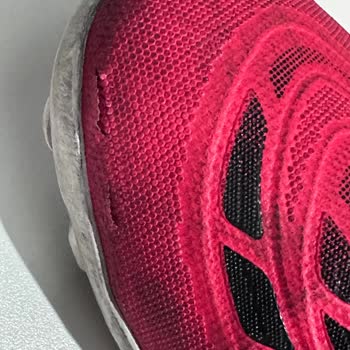 Adidas Kramponun Yırtılması Ve Kullanıcı Hatası Açıklaması Talebi