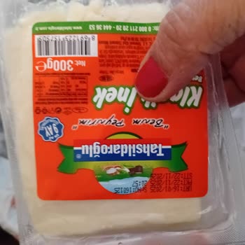 Tahsildaroğlu Beyaz Peyniri Yoğun Kötü Koku Ve Gıda Güvenliği Sorunu