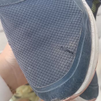 Deichmann Ayakkabısında Üst Kısmı Patladı, Değişim Reddedildi