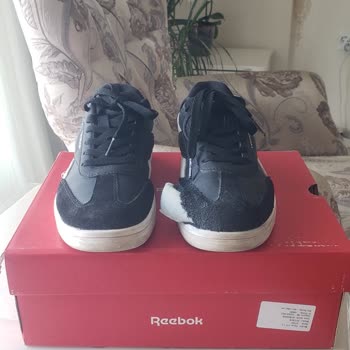 Reebok Ayakkabısının Kısa Sürede Patlaması Ve Mağazanın Müşteri Hatası İddiası