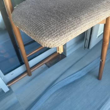 Mat Home Design'dan Gelen Bar Tabureleri Kısa Sürede Kırıldı, Şikayetime Yanıt Gelmedi