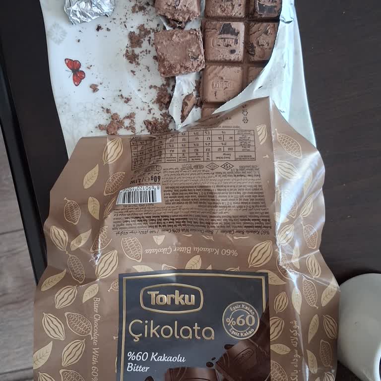 Torku %60 Kakaolu Bitter Çikolatasının Bozuk Tadı Ve Küflü Görünümü