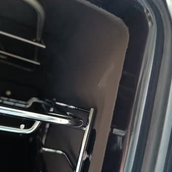 Bosch Ankastre Fırın Montajında Mobilya Çizik Ve Lastik Hasarı