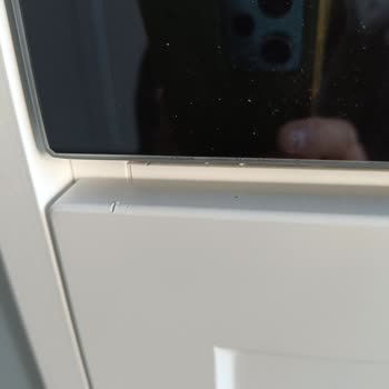 Bosch Ankastre Fırın Montajında Mobilya Çizik Ve Lastik Hasarı