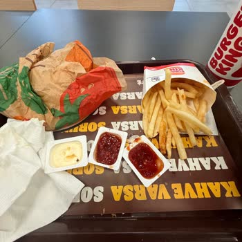 Forum İstanbul Burger King Şubesinde Sağlığı Tehlikeye Atan Hijyen Skandalı