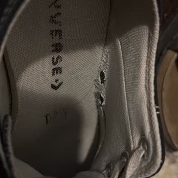 Converse Ayakkabının Kısa Sürede Aşınması Ve İnceleme Sürecindeki Olumsuz Karar