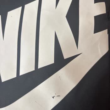Nike Yazısı Çabuk Soyuldu, Ürün Değişimi Ve İade Talebi