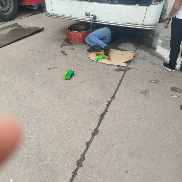 Diyarbakır Otobüslerinde Sürekli Duraklama, Bakımsız Araç Ve Uzun Bekleme