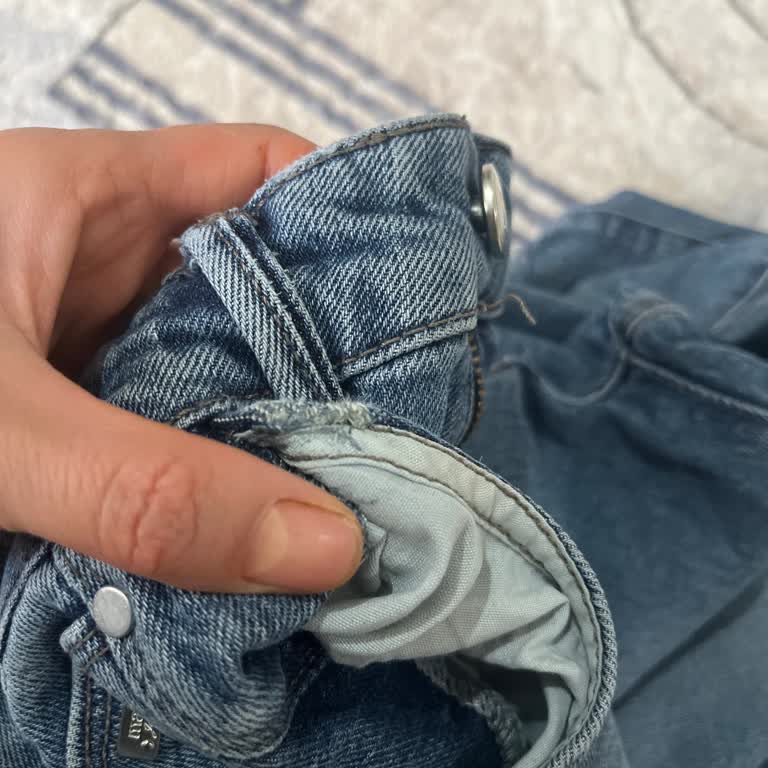 Pantolonun Hızlı Yıpranması Ve Mağaza İletişimsizliği