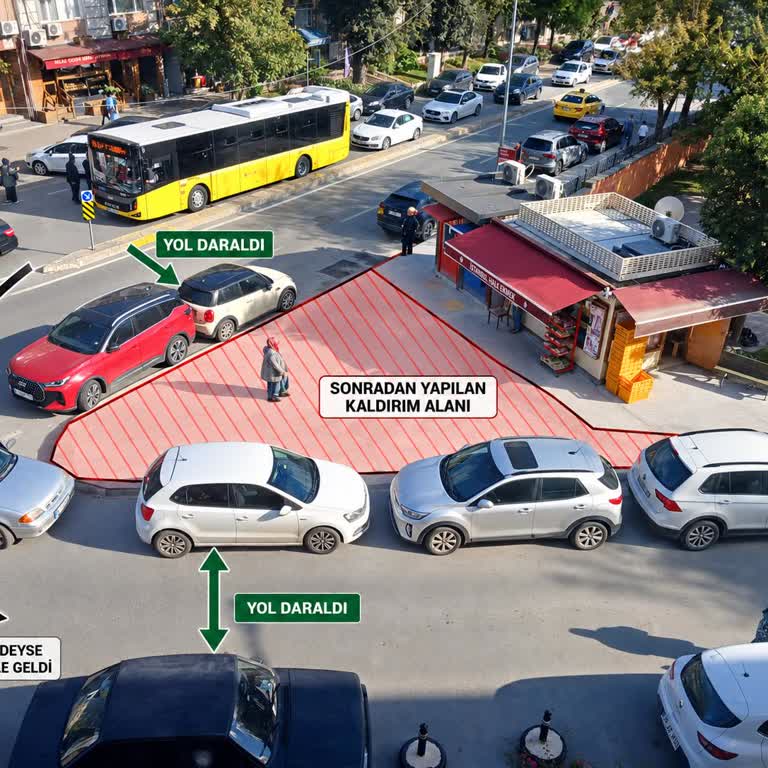 İslambey Mahallesinde Geniş Kaldırım Trafiği Yoğunlaştırıyor Ve Sürücüleri Mağdur Ediyor