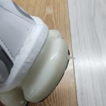 New Balance Ayakkabısında Hava Tabanı Sızıntısı Ve Değişim Talebi
