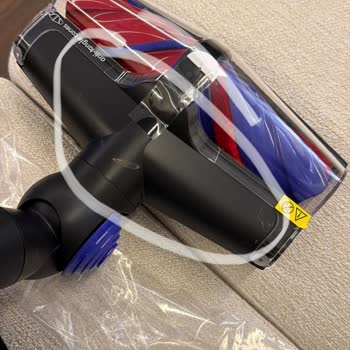 Servis Sonrası Sıfır Dyson Süpürge Kullanılmış Ve Hasarlı Şekilde Döndü