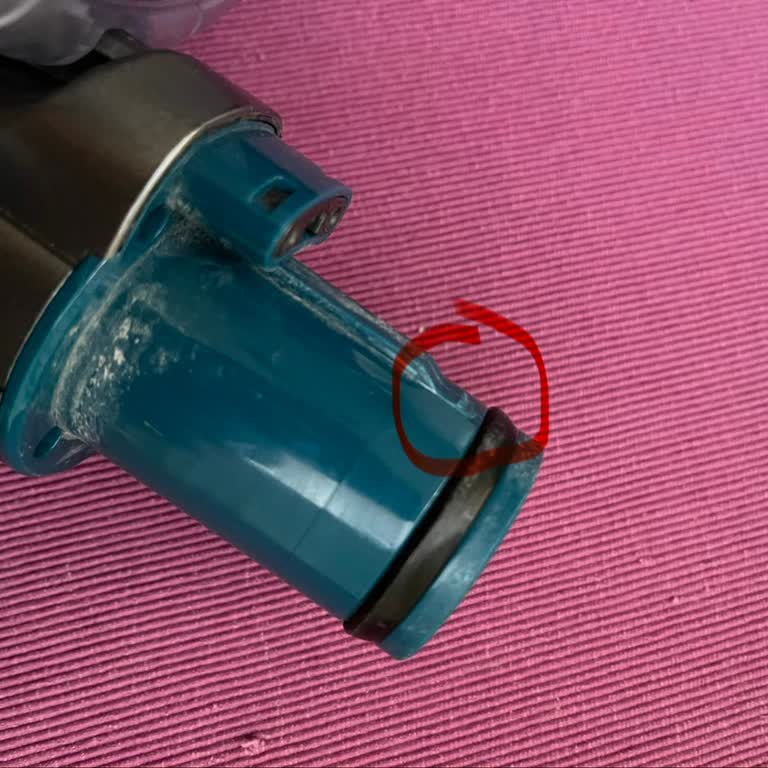Philips Süpürge Aparat Ucunun Çeltikli Parçası Kırıldı, Ürün Kullanılamaz