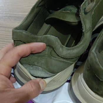 Dockers Ayakkabısında Açılan Topuk Ve Süet Renk Değişikliği Nedeniyle İade Ve Değişim Talebi