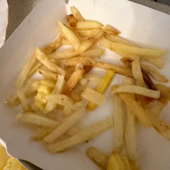 Getir Yemek Üzerinden Burger King Siparişinde Soğuk Ve Çiğ Ürünler, Tam İade Talebi