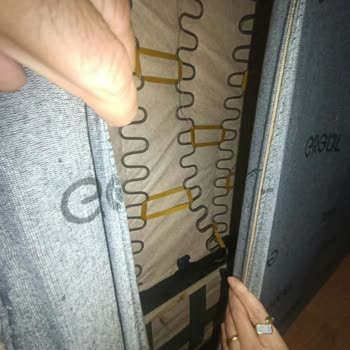 Garanti Kapsamındaki Lois Koltuk Takımının Yay Sorunu Çözülmedi