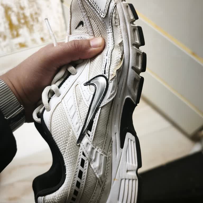 Deichmann Mağazasından Aldığım Nike Ayakkabıda Kenar Açılmaları Ve Değişim Talebi