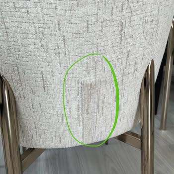 4 Ay Gecikmeli Teslimat Ve Kırık, Lekeli Mobilyalar İçin Hızlı Çözüm Talebi