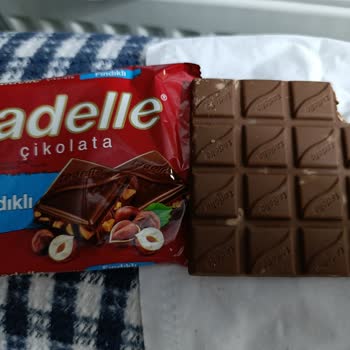 Tadelle Fındıklı Çikolata Bozulmuş Kokusuyla Gıda Zehirlenmesi Endişesi