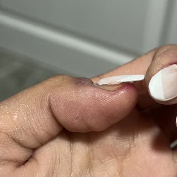 Hayal Kuaför Eskişehir Protez Tırnağın Kısa Sürede Bozulması