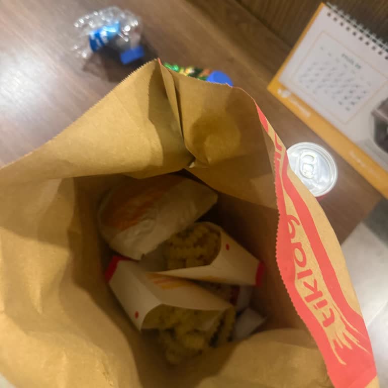 Burger King Şubesinde Eksik Ve Teslim Edilmemiş Siparişler Nedeniyle 660 TL Mağduriyet