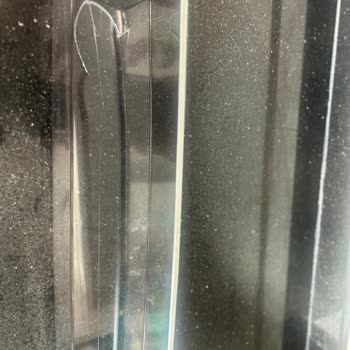 Hasarlı Buzdolabı Şişe Rafı Teslim Alındı, Satış Sonrası Destek Çözüm Sunmuyor