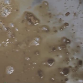 Nescafe’nin İçinden Kedi Maması Kıvamında Parçalar Çıktı