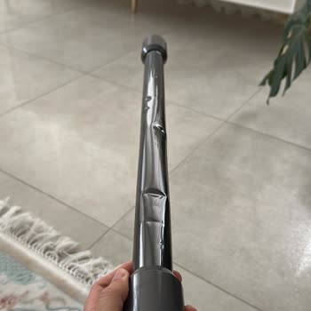 Damaged Dyson V15s Detect Submarine And Refusal To Replace The Product