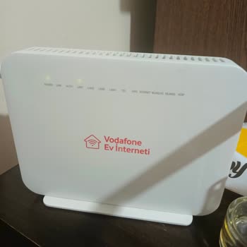 Gece 02:00-02:30 Arasında Vodafone Sabit IP Kesintisi Sunucu Düşmesine Yol Açıyor