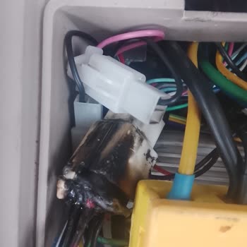 Tekrarlayan Kablo Yangınları Güvenlik Riskine Dönüştü Araç Geri Alınmalı