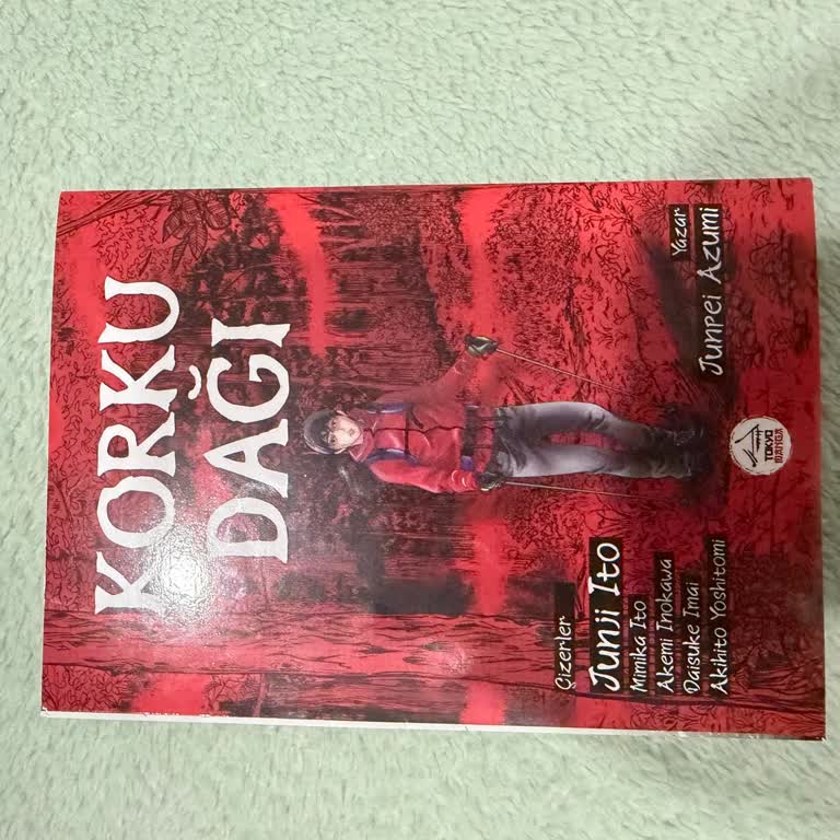10 Yaşındaki Çocuğa 16+ Kitap Zorla Satılması