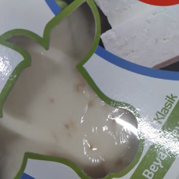BİM Boyabat Şubesinde Satılan Beyaz Peynirde Çıkan Sert Yabancı Parçadan Kaynaklı Güvenlik Endişesi