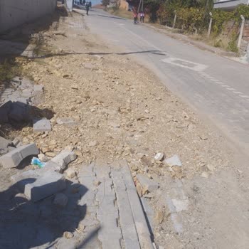 Kırıkkale Okul Yan Yolunda Güvenlik Tehlikesi