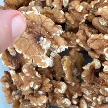 Migros'ta Kurtlu Ceviz Sağlık Riskine Ve İade Talebine Yol Açtı