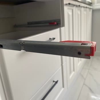 Samet AŞ'den Kırılan Frenli Çekmece Rayı Tırnağı İçin Yedek Parça Talebi