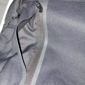 Fermuarı Kırılan Nike Çantası: Garanti Reddi Ve Yetersiz Müşteri Yanıtı