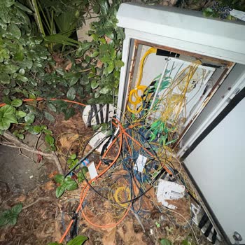 Sürekli Kesintili Fiber İnternet, 15.000 TL Kablo Ücreti İadesi Ve İptal Talebi