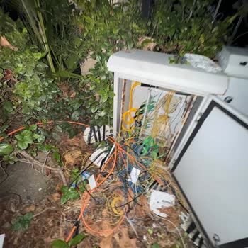 Sürekli Kesintili Fiber İnternet, 15.000 TL Kablo Ücreti İadesi Ve İptal Talebi