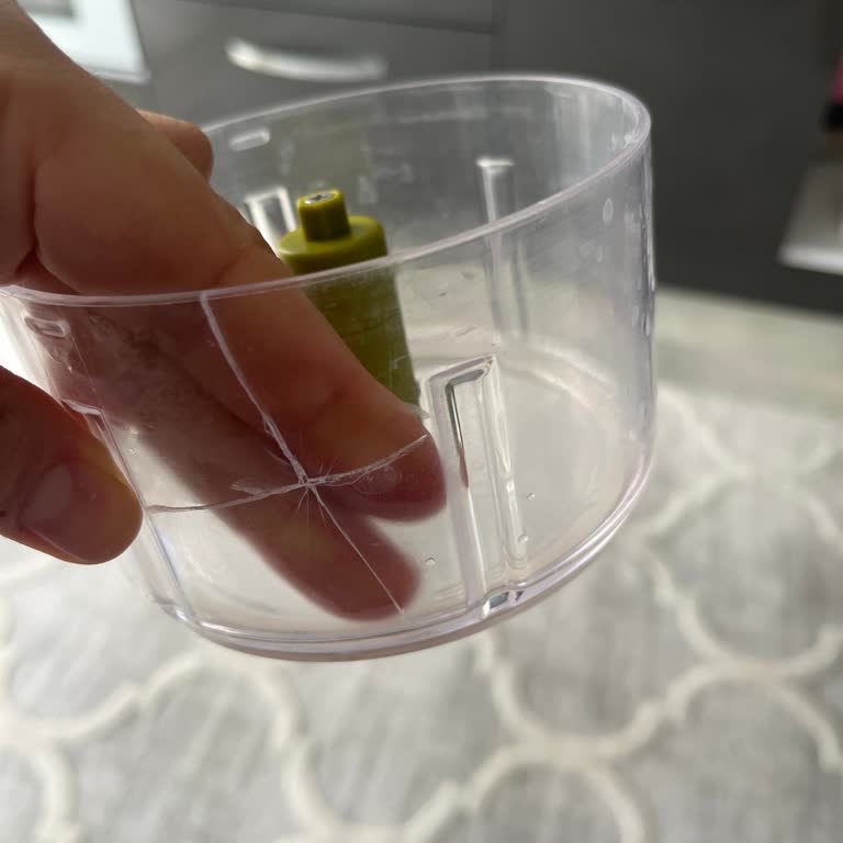 Tefal Rondonun Alt Haznesi Kendi Kendine Çatladı, Yedek Parça Talebi