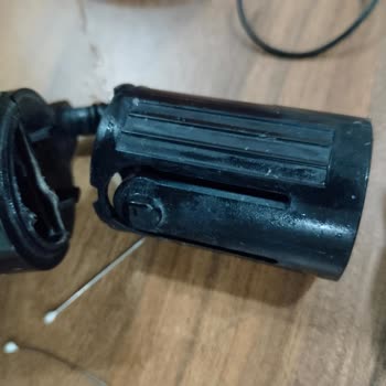 Kırılan Koltuk Yıkama Başlığı İçin Yedek Parça Stokta Değil, Teslim Süresi Belirsiz