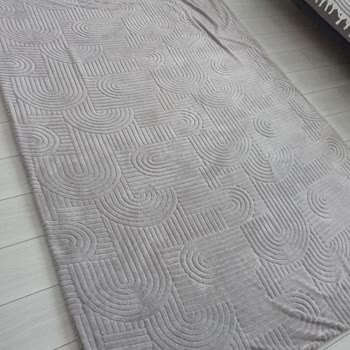 Kaygan Halı Örtüsü Kullanılamaz, Satıcı Yanıtsız, 1400 TL İade Talebi