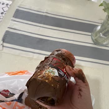 Kırık Ve Patlamış Züber Çikolata Kavanozu Teslim Edildi