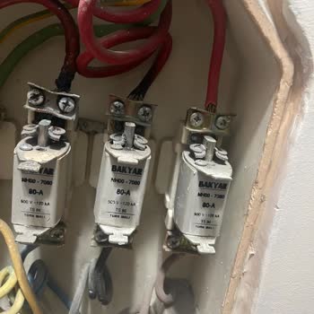 Toroslar Elektrik Dağıtım Sorun İçin Kalıcı Ve Güvenli Bir Çözüm Üretilmedi
