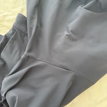Lacoste Pantolonlarda Dikiş Sorunu Ve Onarım Talebi