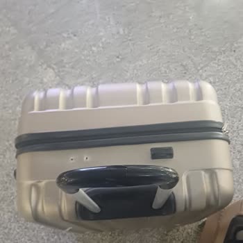 Pegasus Uçuşunda Hasarlı Bavul Ve Kaba Personel Davranışı