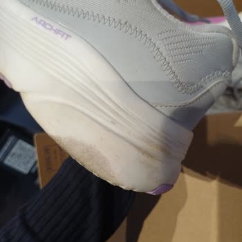 Skechers Ayakkabısının Kısa Sürede Aşırı Taban Aşınması Üretim Kusuru Şikayeti