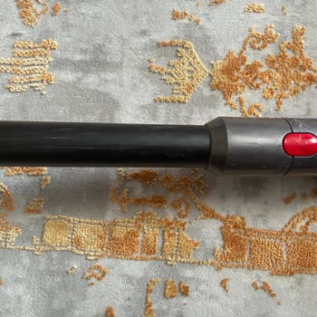 Dyson V15 Süpürge Bağlantı Noktası Kırılma Ve Ücretsiz Parça Değişimi Talebi