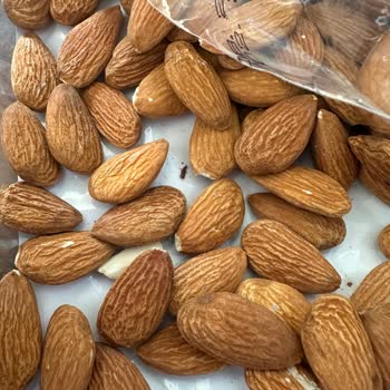Migros Sanal Market'ten Aldığım Vakumlu Çiğ Bademde Böcek Ve Hijyen Sorunu